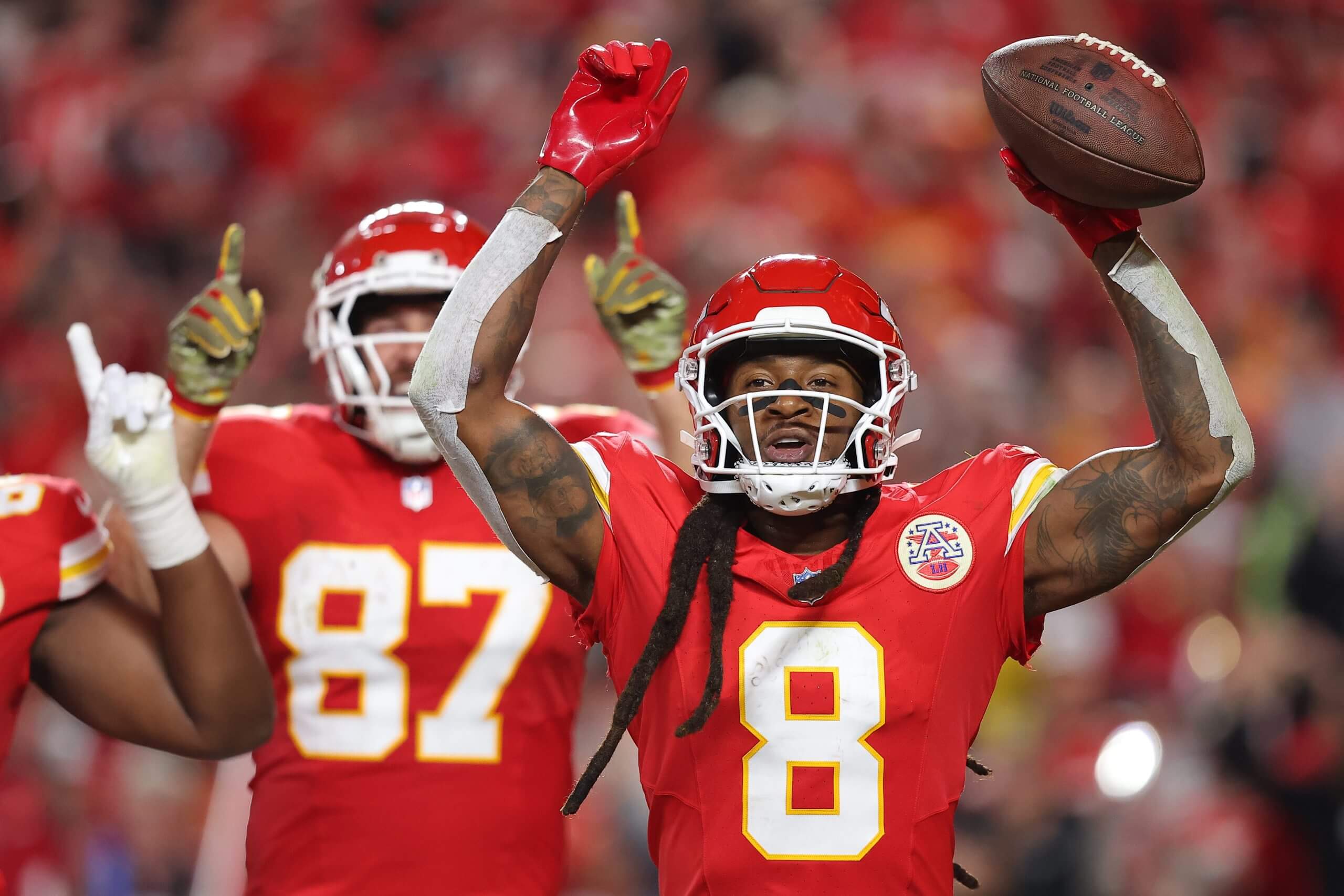 Photo of Kansas City Chiefs teammates DeAndre Hopkins (right) and Travis Kelce