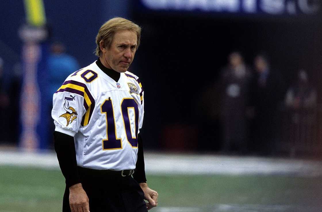 Fran Tarkenton walks on the field at Giants Stadium Fran Tarkenton walks on the field at Giants Stadium
