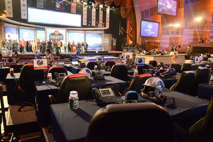 bizbash_nfl_draft_day_at_radio_city_music_hall_photo_by_gustavo_ponce_5.png