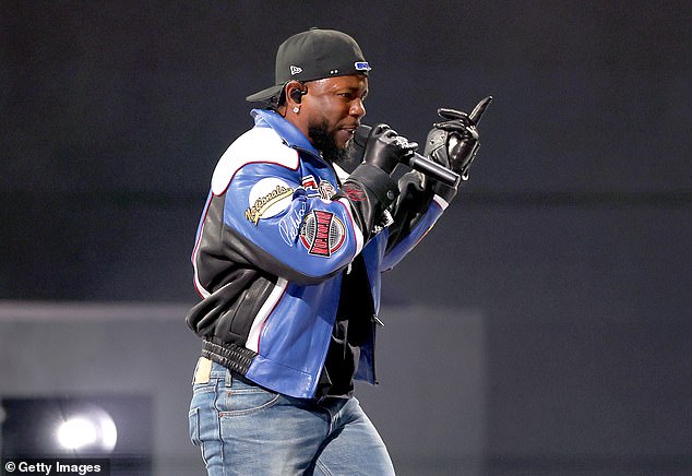 The Not Like Us rapper performed his conttroversial diss track about arch-rival Drake