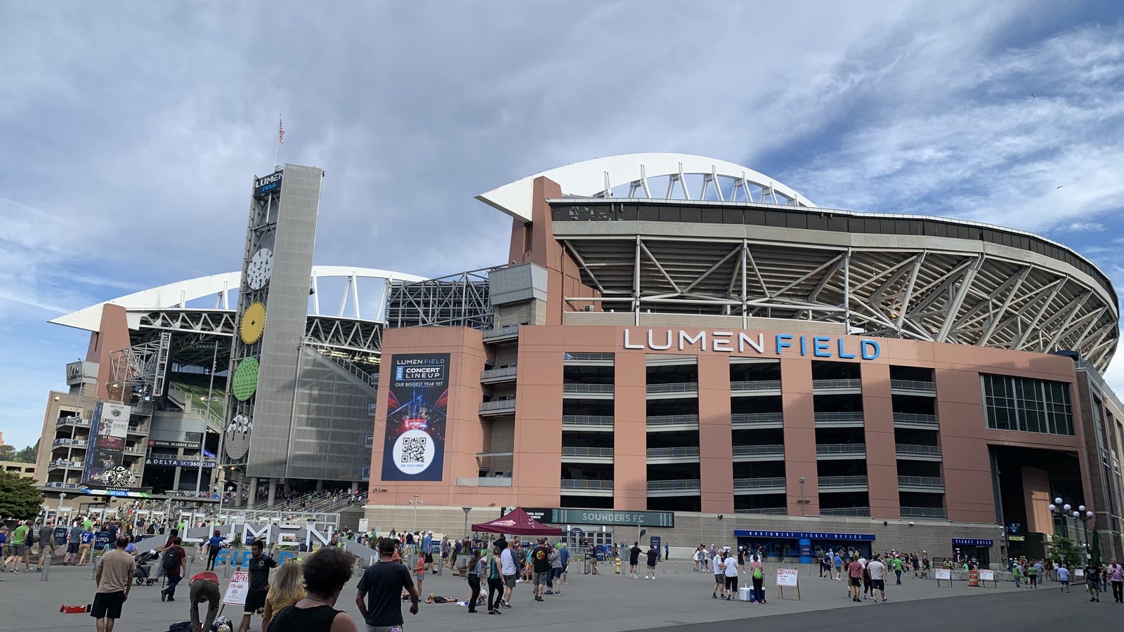 Seahawks Crucial Catch Game Brings Cancer Screening to Lumen Field